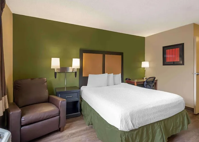 Extended Stay America Suites - Chicago - Woodfield Mall